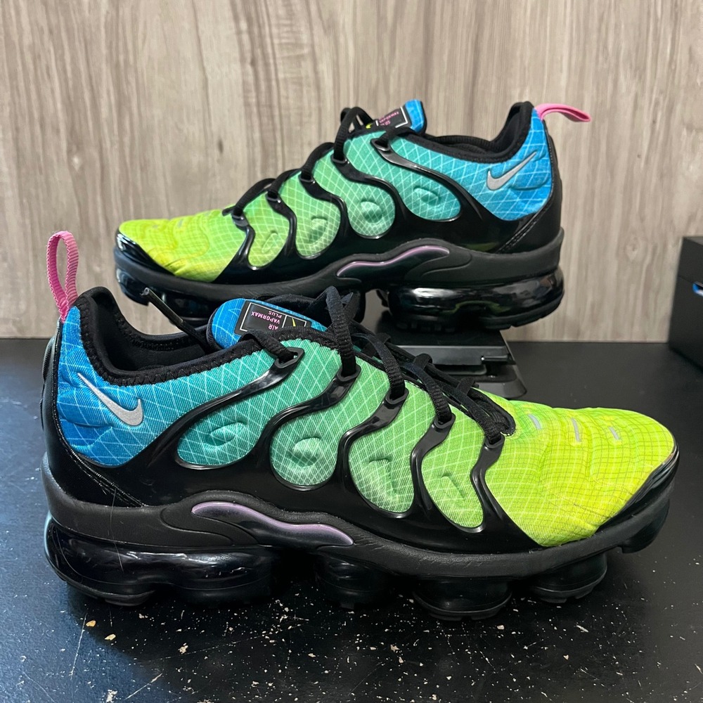 Nike Air VaporMax Plus Shoes Mens Size 8 Sneakers Aurora Green Blue 924453-302